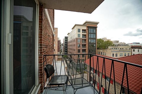 Surf and Surfside apartments and townhomes in Downtown Madison, WI. Fully Furnished, studio, one bedroom, 2 bedroom. Lake views. Managed by Wisconsin Management Company Surf and Surfside apartments and townhomes in Downtown Madison, WI. Fully Furnished, studio, one bedroom, 2 bedroom. Lake views. Managed by Wisconsin Management Company